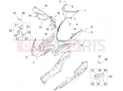 Central cover - Footrests - Piaggio Fly 125 4T/3V ie 2013
